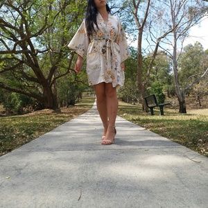 Floral kimono robe with tie waist